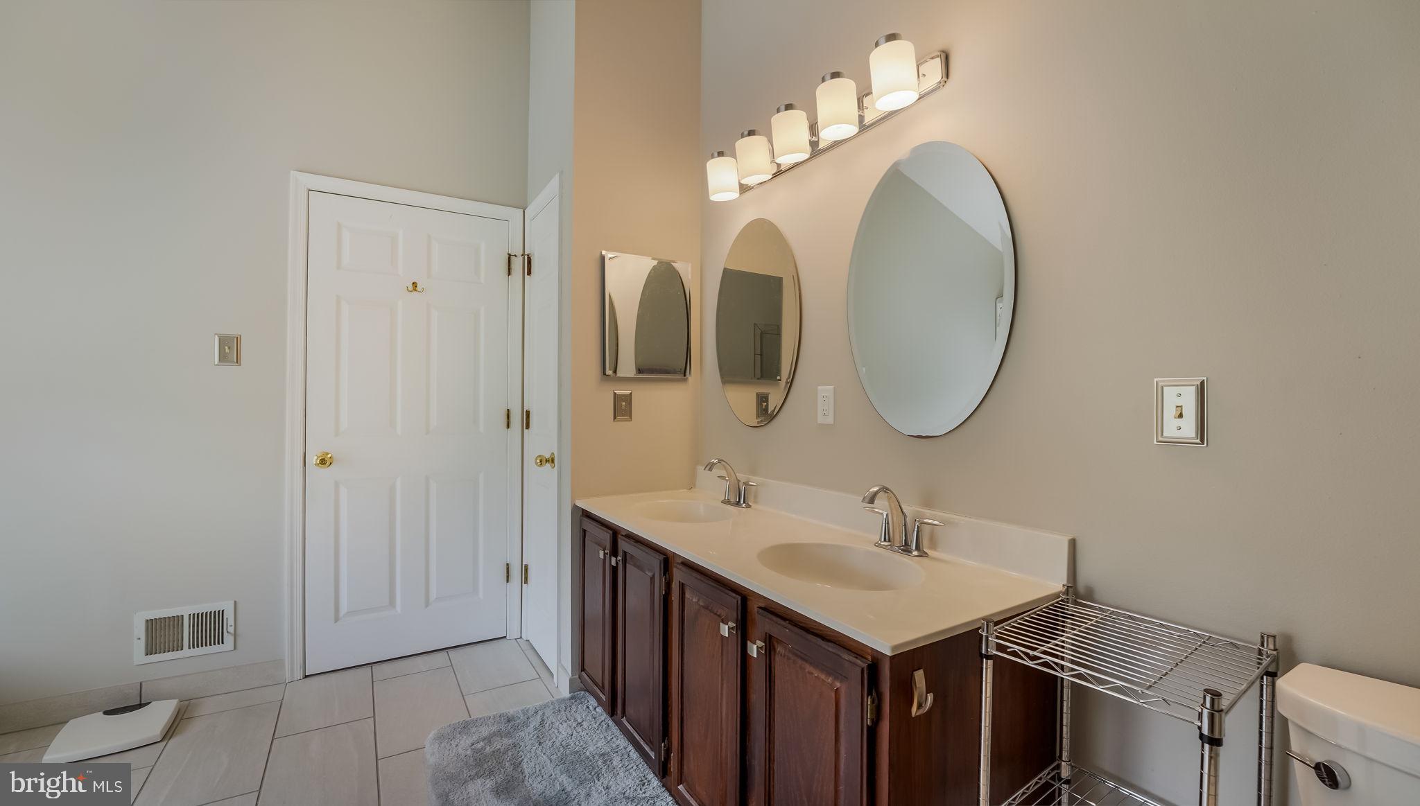 5069 Ryan Road Pipersville, PA 18947 - Photo 27 of 48 Primary Bedroom Dressing Area
