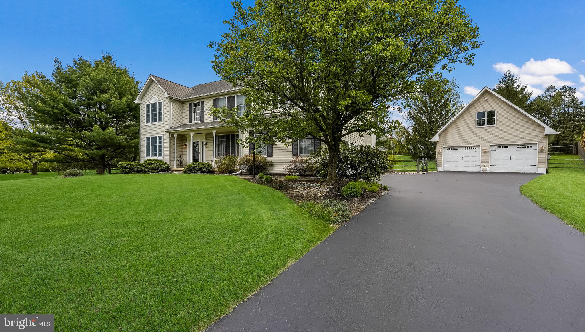 5069 Ryan Road Pipersville, PA 18947 - Photo 48 of 48 Grand driveway entry