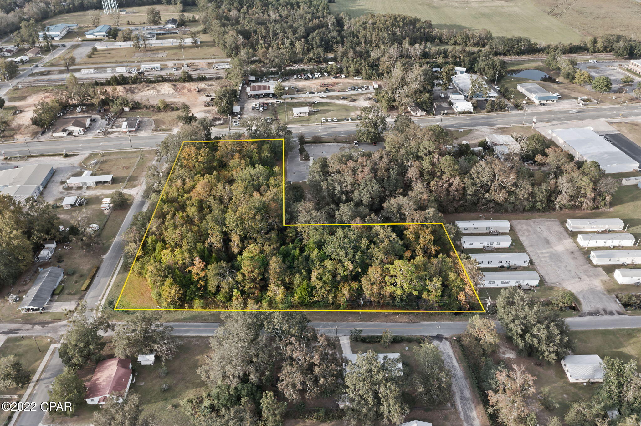 90 Chipley Chipley, FL 32428 - Photo 4 of 17