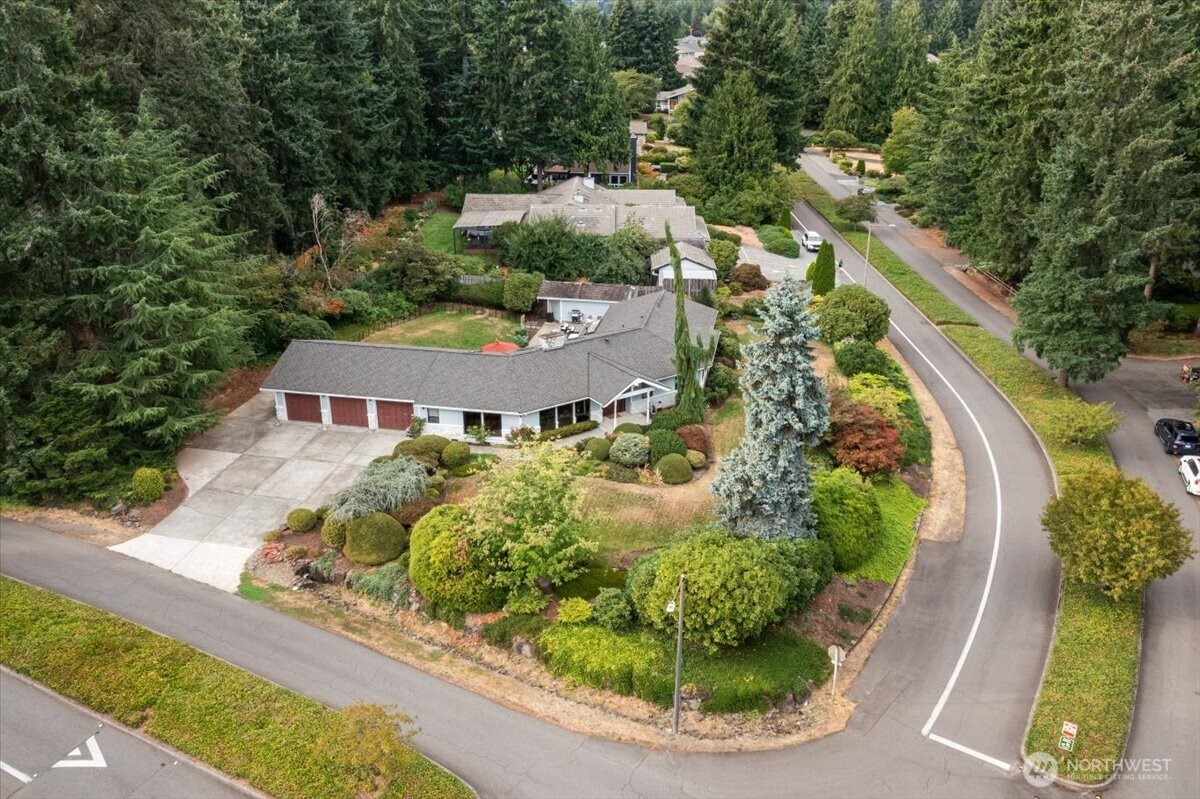 701 175th Street Southwest Bothell, WA 98012 - Photo 39 of 40 Gallery Image 39