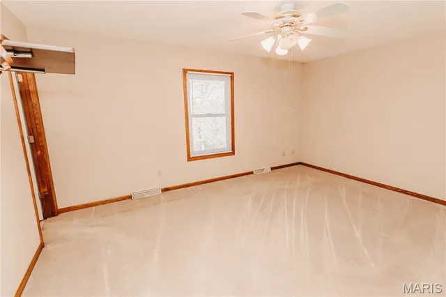 $279,500 | 16955 Lensman Drive, St. Robert, MO 65584