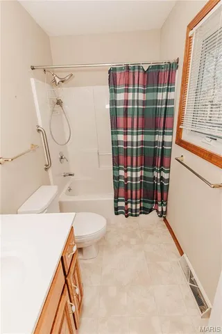 $279,500 | 16955 Lensman Drive, St. Robert, MO 65584