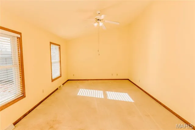 $279,500 | 16955 Lensman Drive, St. Robert, MO 65584