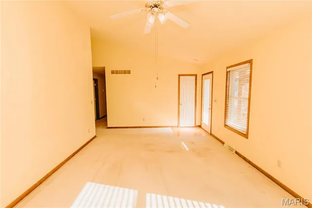 $279,500 | 16955 Lensman Drive, St. Robert, MO 65584