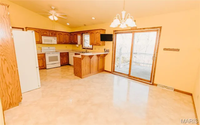 $279,500 | 16955 Lensman Drive, St. Robert, MO 65584