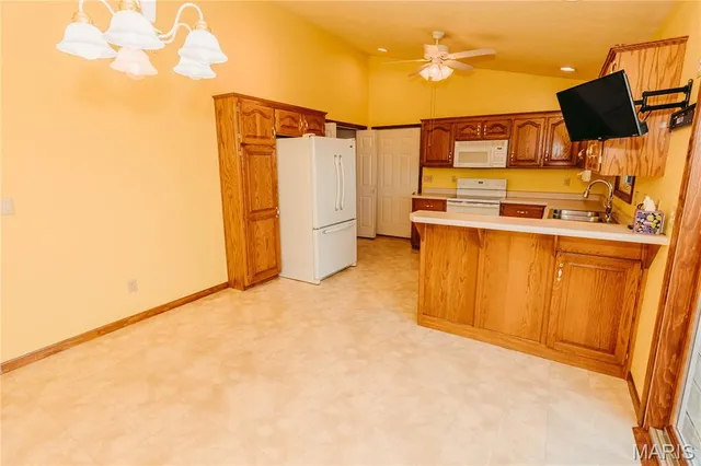 $279,500 | 16955 Lensman Drive, St. Robert, MO 65584