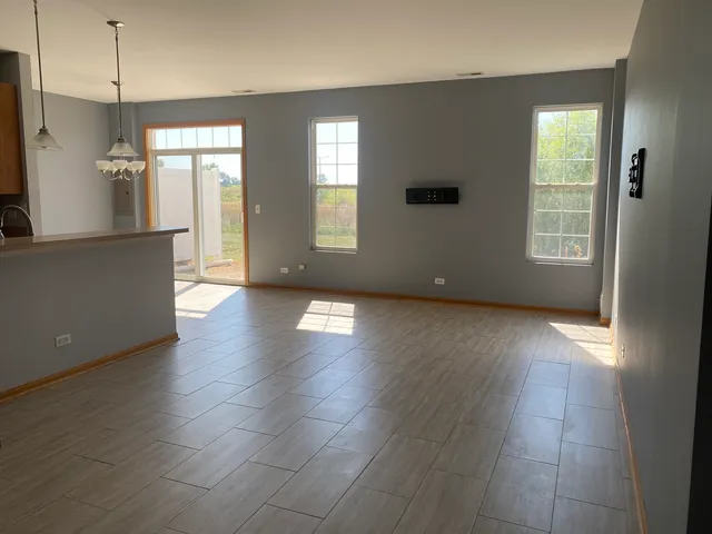 $234,900 | 8508 Sawyer Court, Joliet, IL 60431