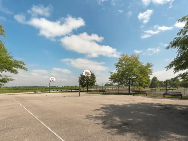 $234,900 | 8508 Sawyer Court, Joliet, IL 60431