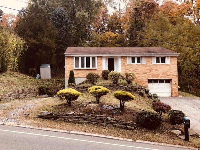 208 Hillendale Road Pittsburgh, PA 15237 - Photo 1 of 25