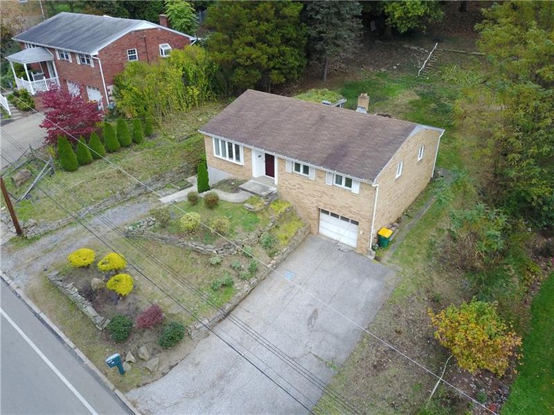 208 Hillendale Road Pittsburgh, PA 15237 - Photo 2 of 25