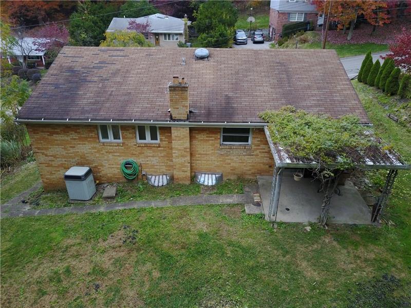 208 Hillendale Road Pittsburgh, PA 15237 - Photo 4 of 25