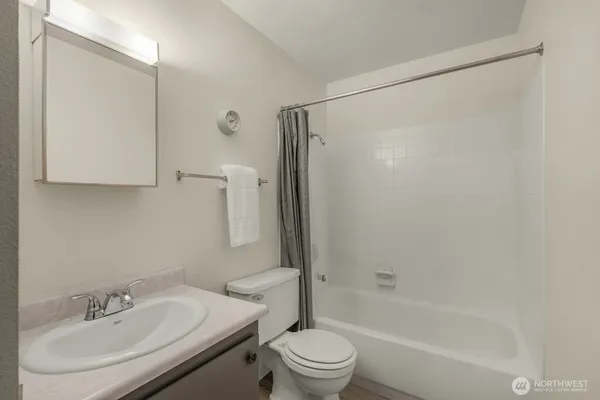 $280,000 | 6116 North 15th Street, Unit G106, Tacoma, WA 98406