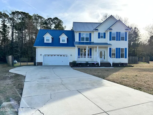 $350,000 | 108 Daniel Court, Richlands, NC 28574