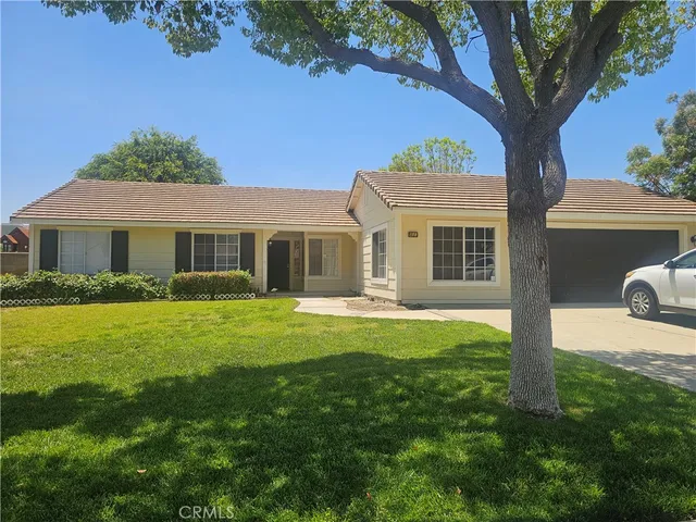 $2,950 | 890 North Driftwood Avenue, Rialto, CA 92376