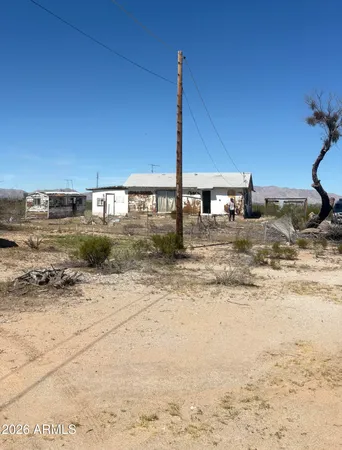 $180,000 | 68125 Simcox Road, Salome, AZ 85348