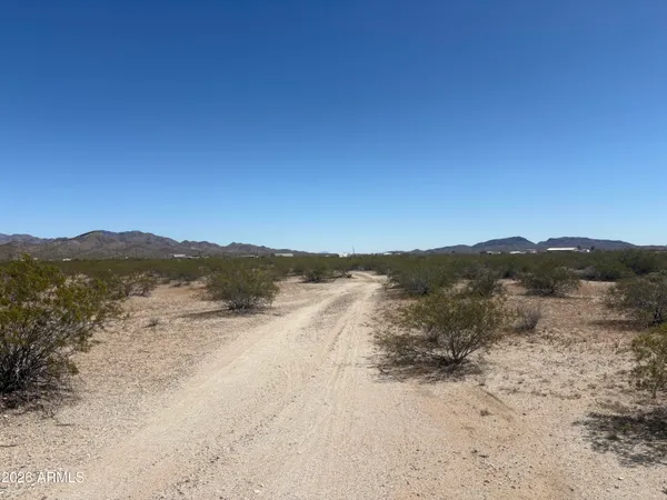 $180,000 | 68125 Simcox Road, Salome, AZ 85348