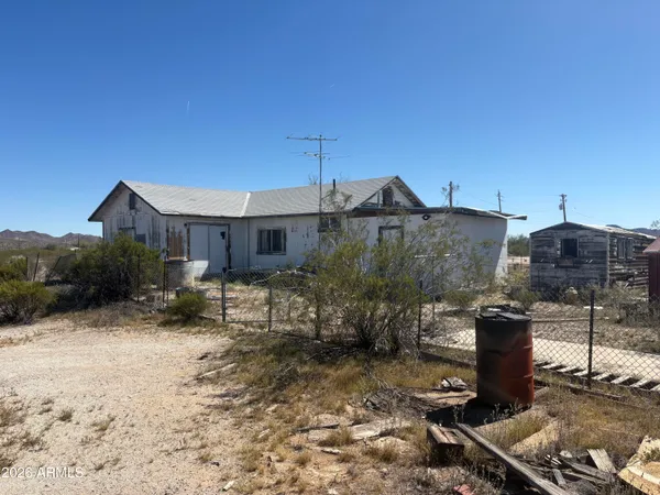 $180,000 | 68125 Simcox Road, Salome, AZ 85348