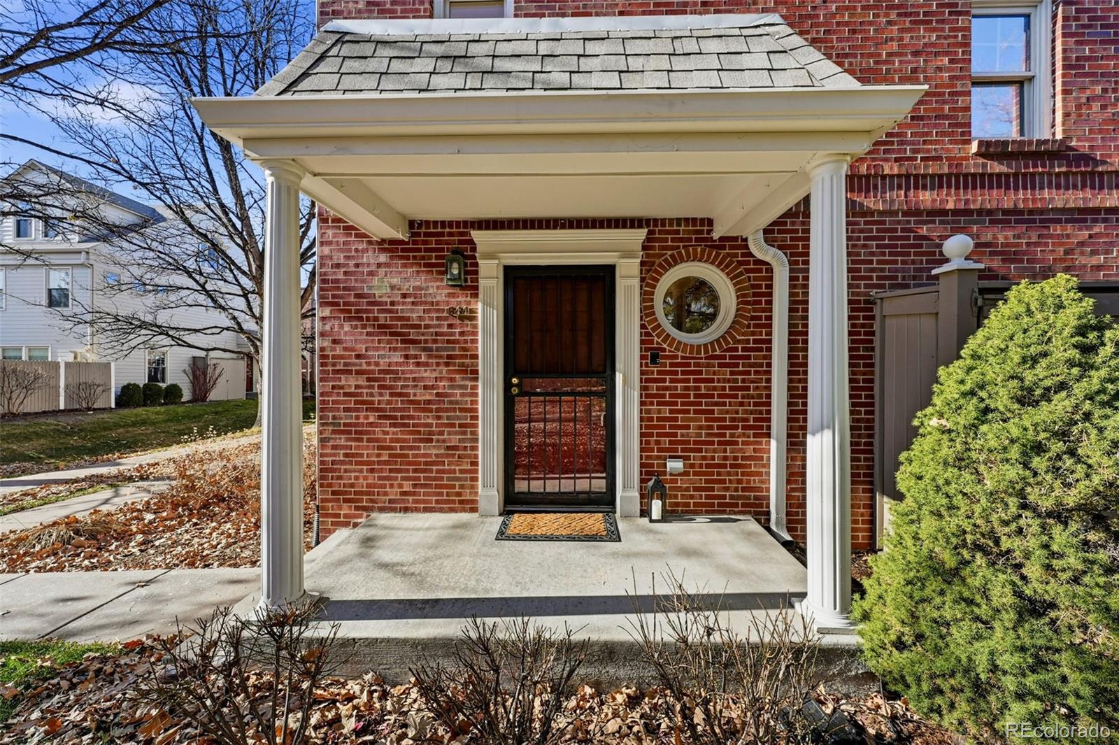 944 Ivanhoe Street Denver, CO 80220 - Photo 4 of 50