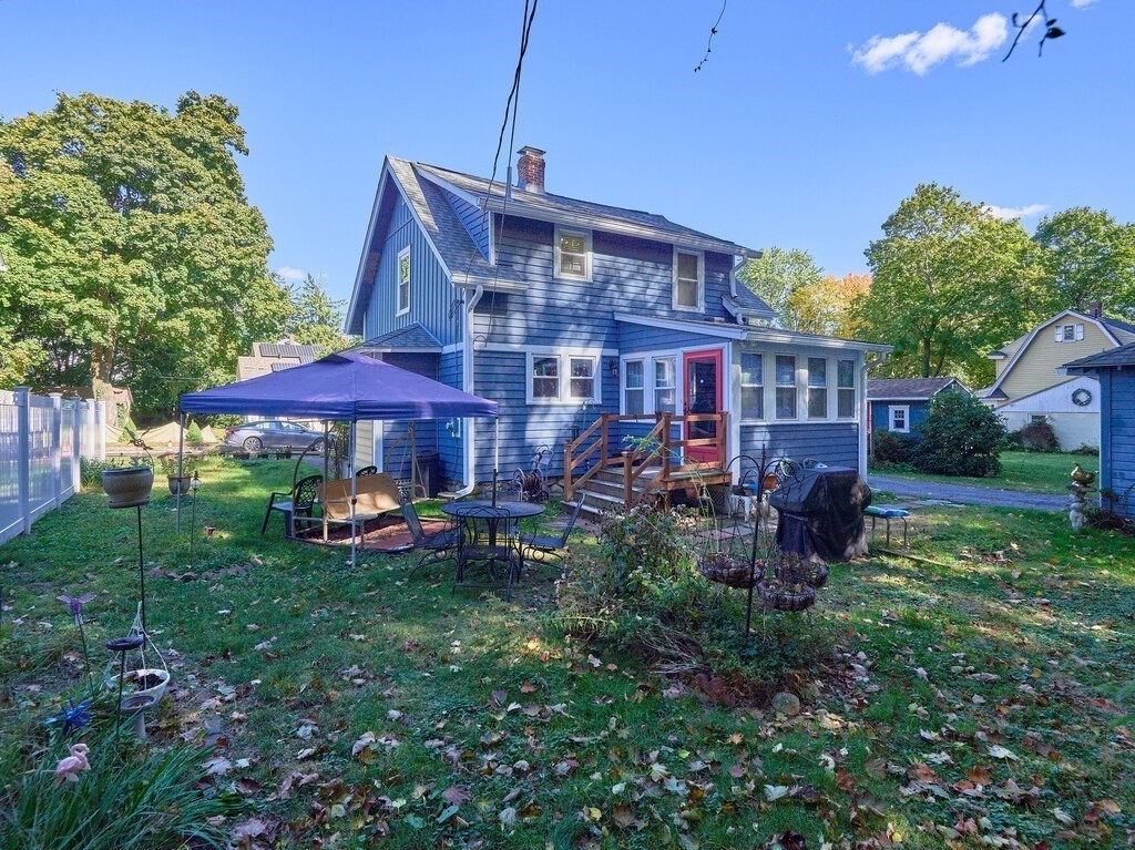 34 Reed Street Worcester, MA 01602 - Photo 11 of 33 Gallery Image 11