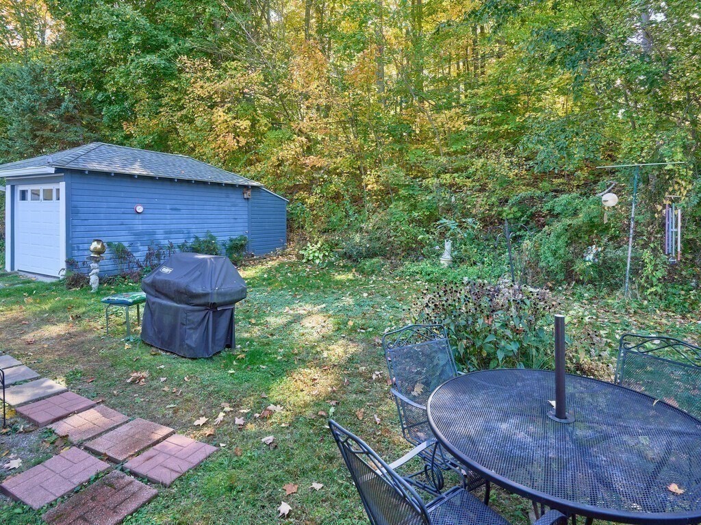 34 Reed Street Worcester, MA 01602 - Photo 12 of 33 Gallery Image 12