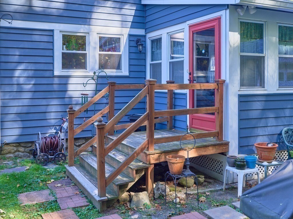 34 Reed Street Worcester, MA 01602 - Photo 10 of 33 Gallery Image 10