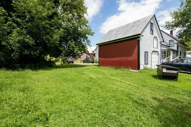 $185,000 | 86 North Avenue, Skowhegan, ME 04976