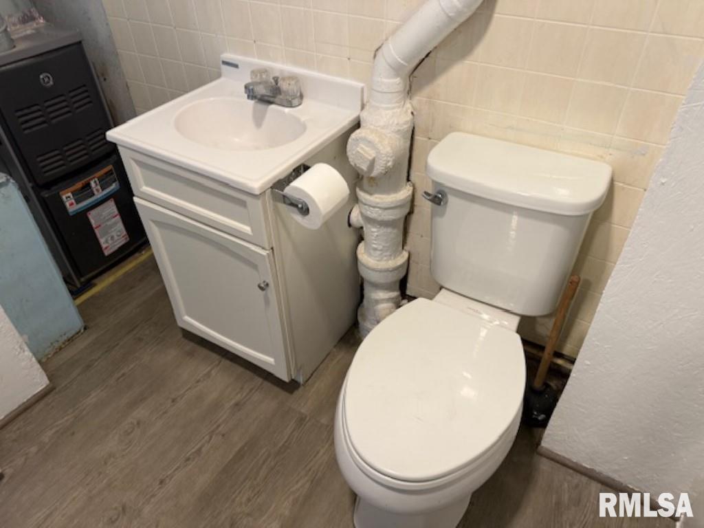 129 Edgehill Avenue Creve Coeur, IL 61610 - Photo 14 of 17