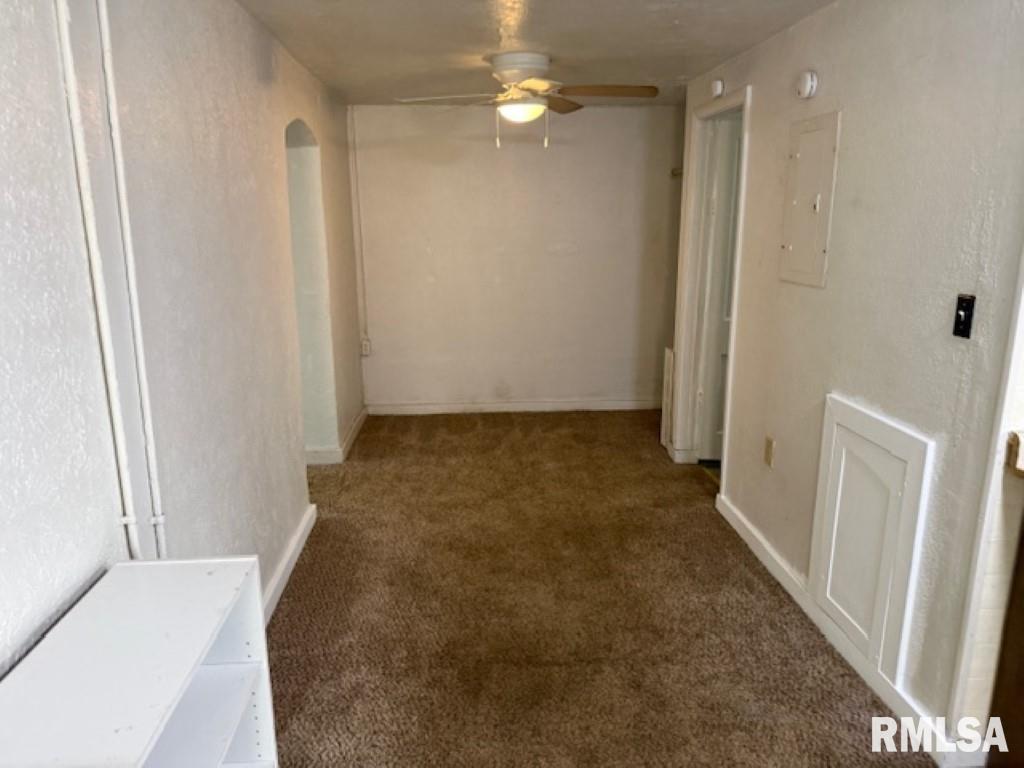 129 Edgehill Avenue Creve Coeur, IL 61610 - Photo 6 of 17