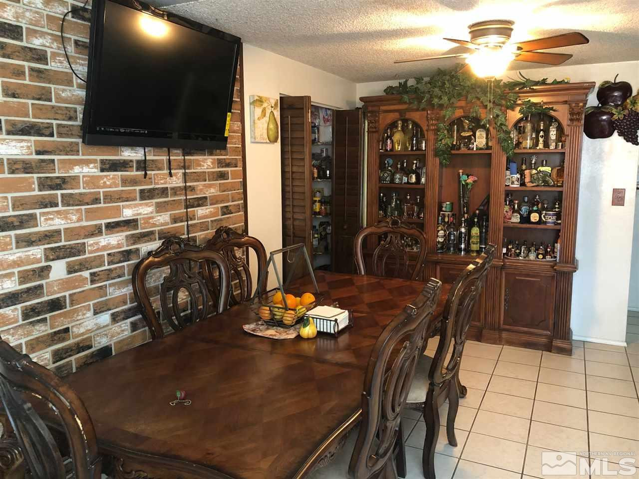 4200 Santa Maria Drive Reno, NV 89502 - Photo 5 of 14 a view of a dining room with furniture