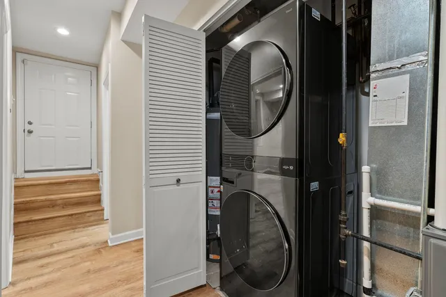 $2,850 | 3105 West George Street, Unit 1, Chicago, IL 60618