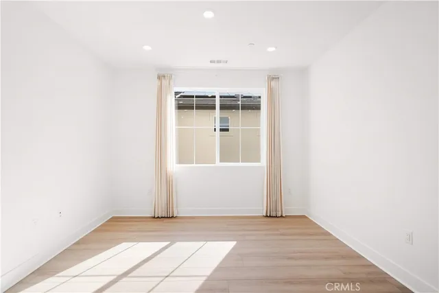 $1,428,000 | 297 Shoveler, Irvine, CA 92618