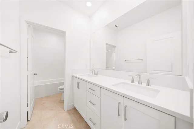 $1,428,000 | 297 Shoveler, Irvine, CA 92618