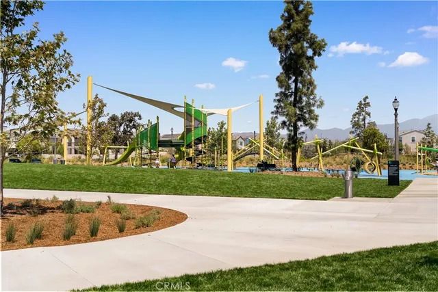 $1,428,000 | 297 Shoveler, Irvine, CA 92618