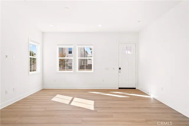 $1,428,000 | 297 Shoveler, Irvine, CA 92618