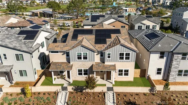 $1,428,000 | 297 Shoveler, Irvine, CA 92618