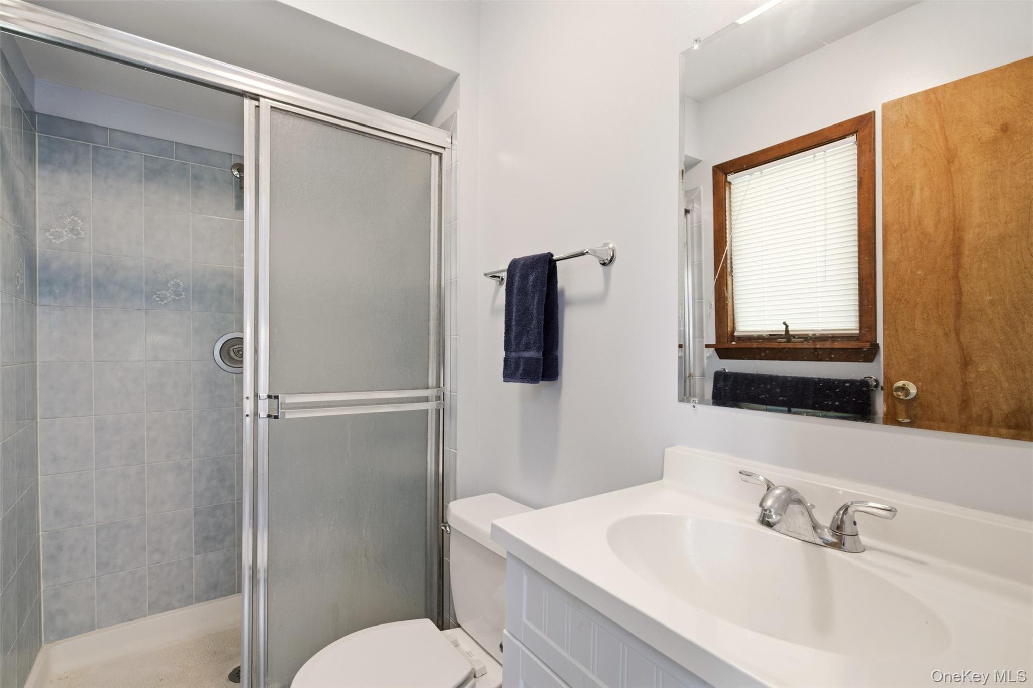 29 Vineyard Road Huntington, NY 11743 - Photo 12 of 35