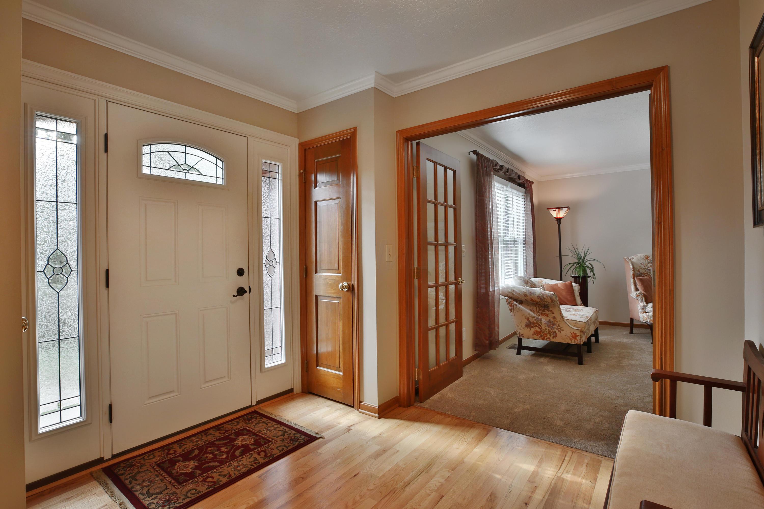 6473 Northland Road Worthington, OH 43085 - Photo 3 of 48