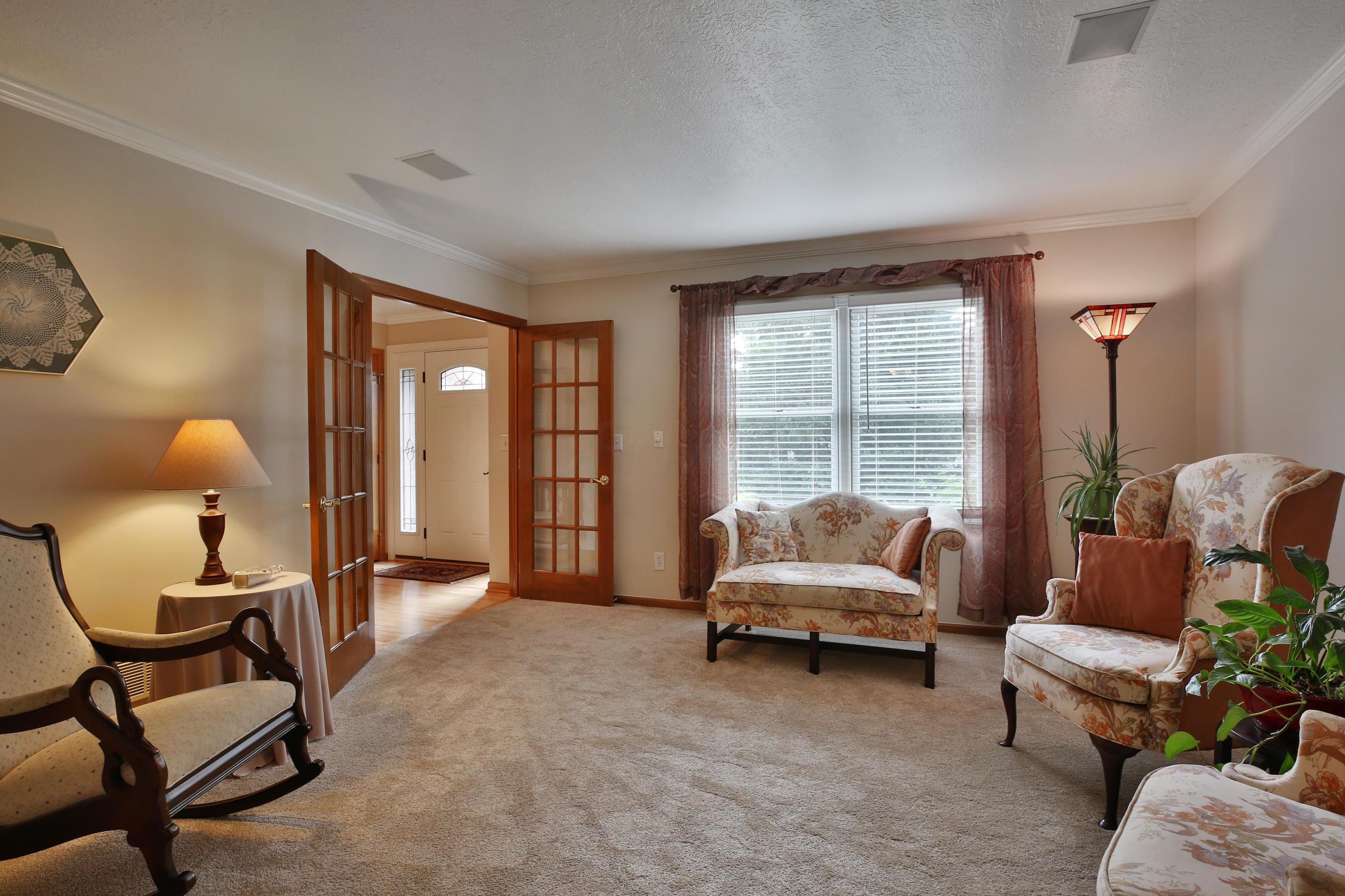 6473 Northland Road Worthington, OH 43085 - Photo 6 of 48
