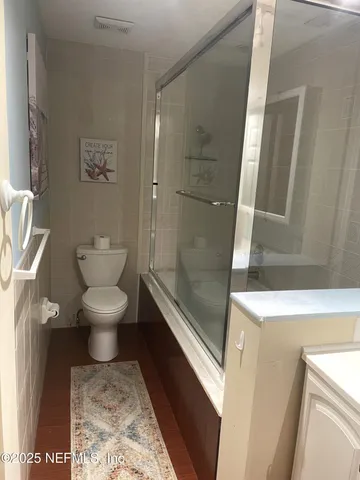 a view of a car in front of house