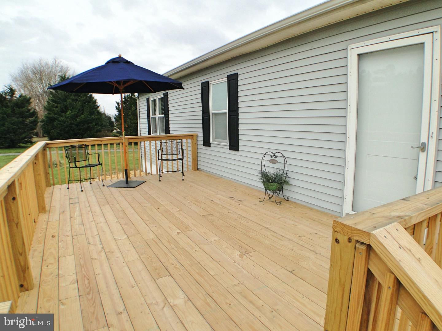 265 Red Pump Road Nottingham, PA 19362 - Photo 2 of 25 Front Deck
