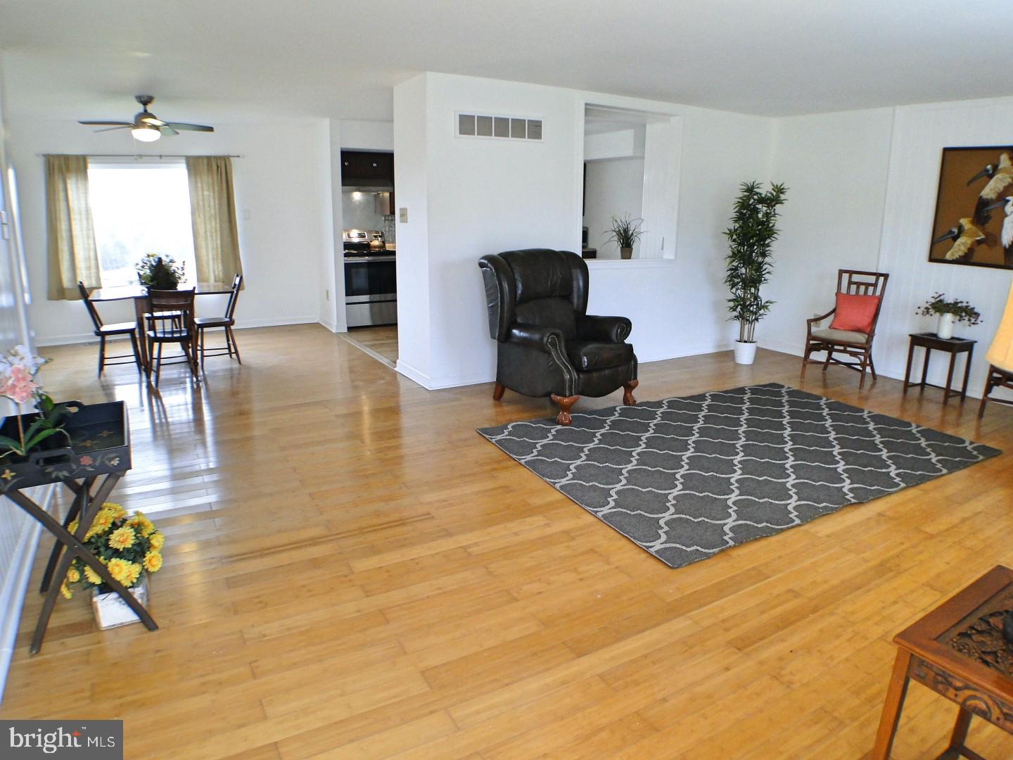 265 Red Pump Road Nottingham, PA 19362 - Photo 6 of 25 Living Room