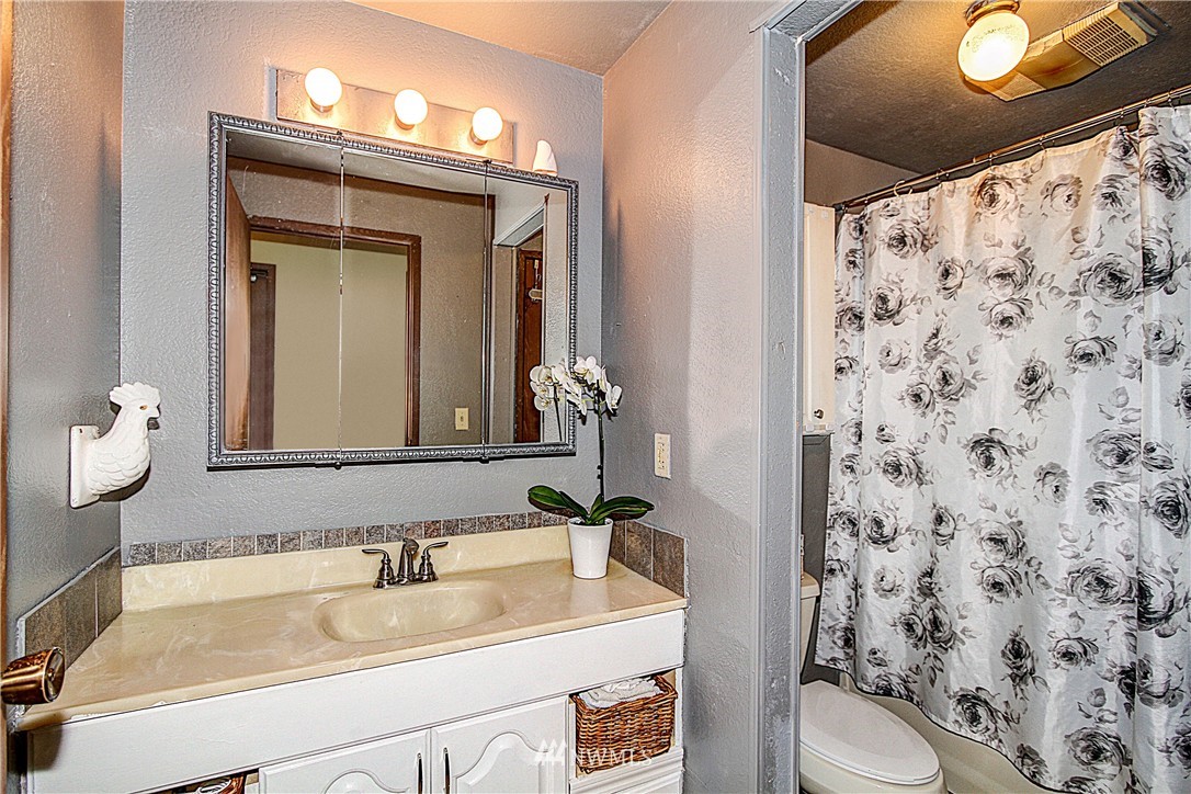 23815 1st Avenue West Bothell, WA 98021 - Photo 11 of 18 Gallery Image 11