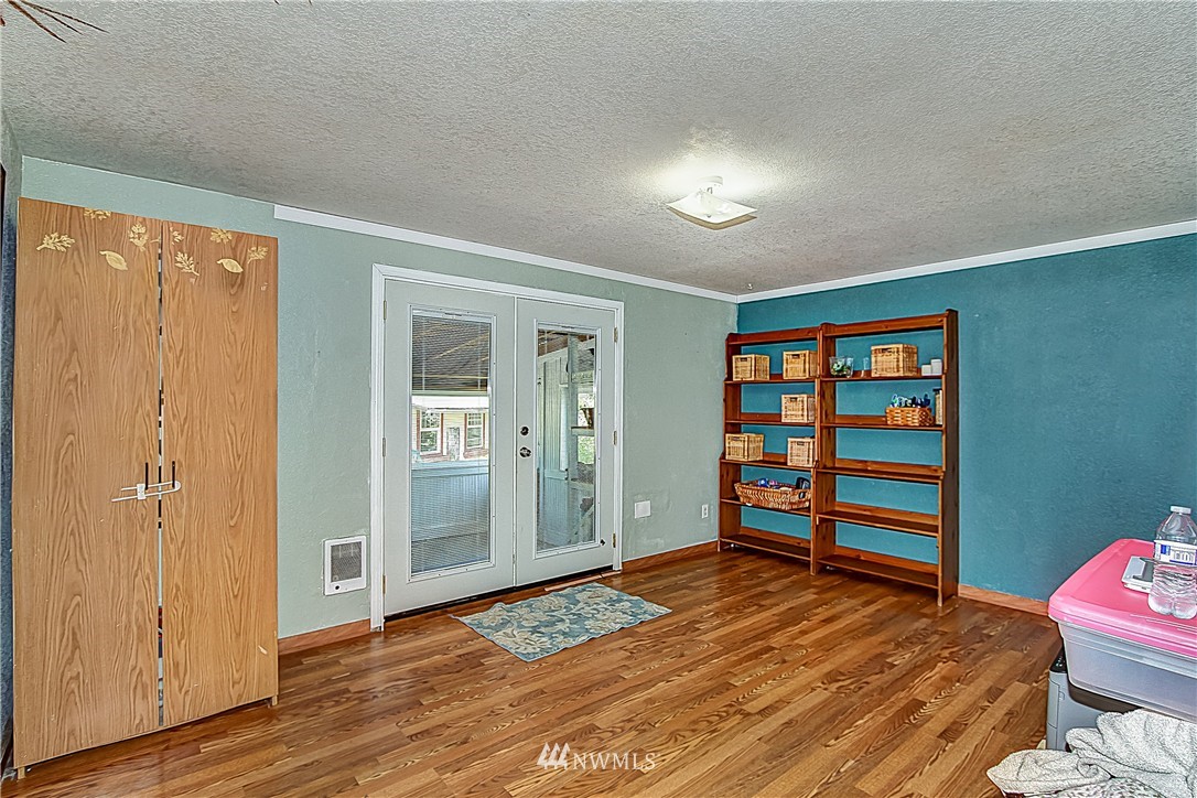 23815 1st Avenue West Bothell, WA 98021 - Photo 12 of 18 Gallery Image 12