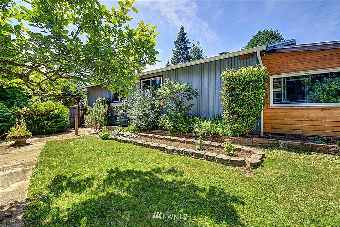 23815 1st Avenue West Bothell, WA 98021 - Photo 15 of 18 Gallery Image 15