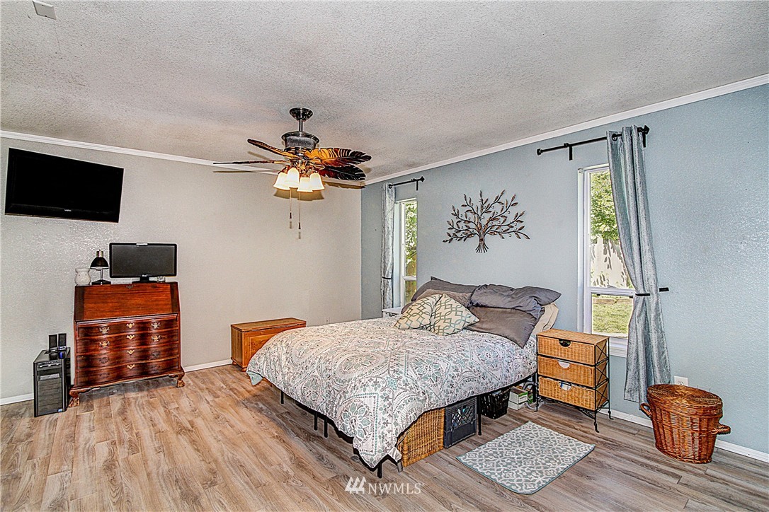 23815 1st Avenue West Bothell, WA 98021 - Photo 10 of 18 Gallery Image 10