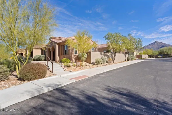 $3,500 | 10082 East Bell Road, Scottsdale, AZ 85260