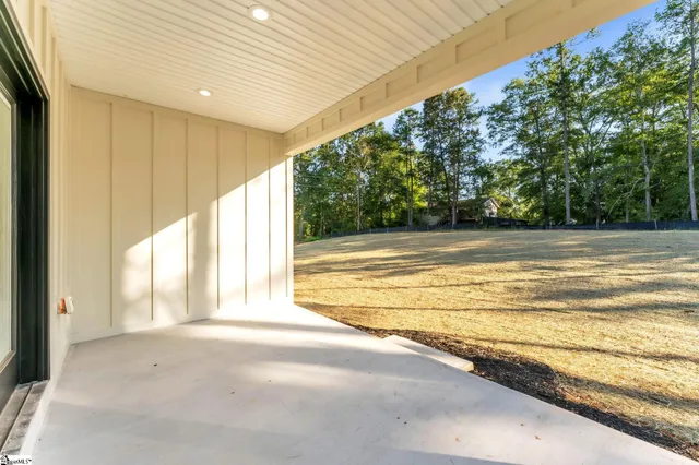 $439,999 | 211 Chestnut Drive, Belton, SC 29627