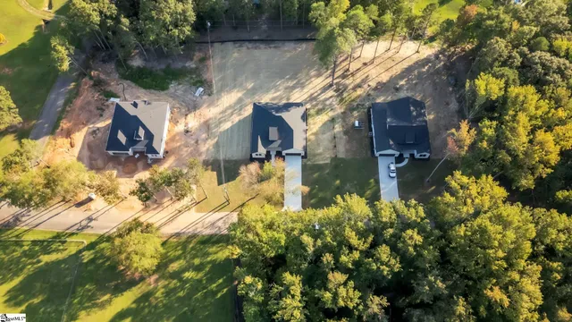 $439,999 | 211 Chestnut Drive, Belton, SC 29627