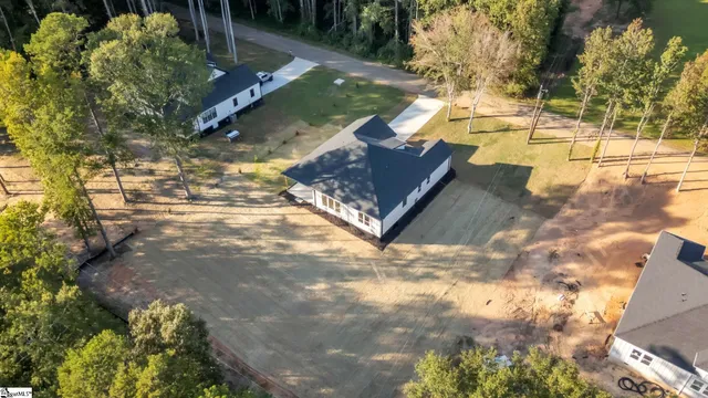 $439,999 | 211 Chestnut Drive, Belton, SC 29627