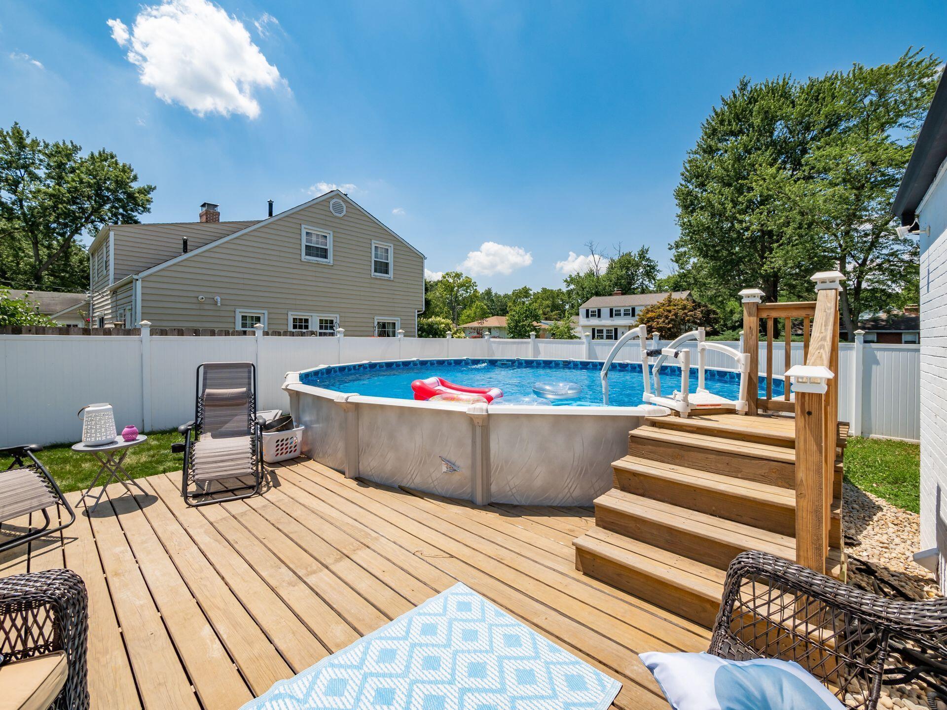 299 Darbyhurst Road Columbus, OH 43228 - Photo 46 of 49 Pool 2